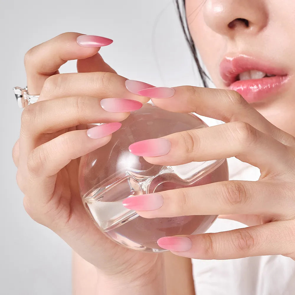 [MUZMAK]Nail Tips in  Berry Ade (Almond)