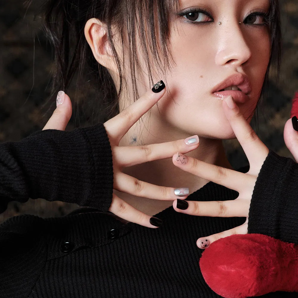 [MUZMAK] Nail Tips in Grunge Bear (Short Square)
