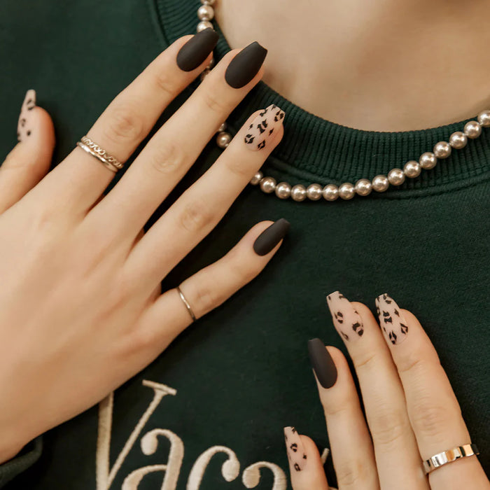 [MUZMAK] Nail Tips in Black Hope (Coffin)