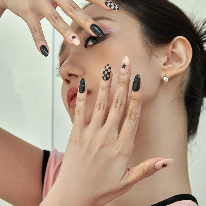 [MUZMAK]Nail Tips in  Draw Night (Almond)