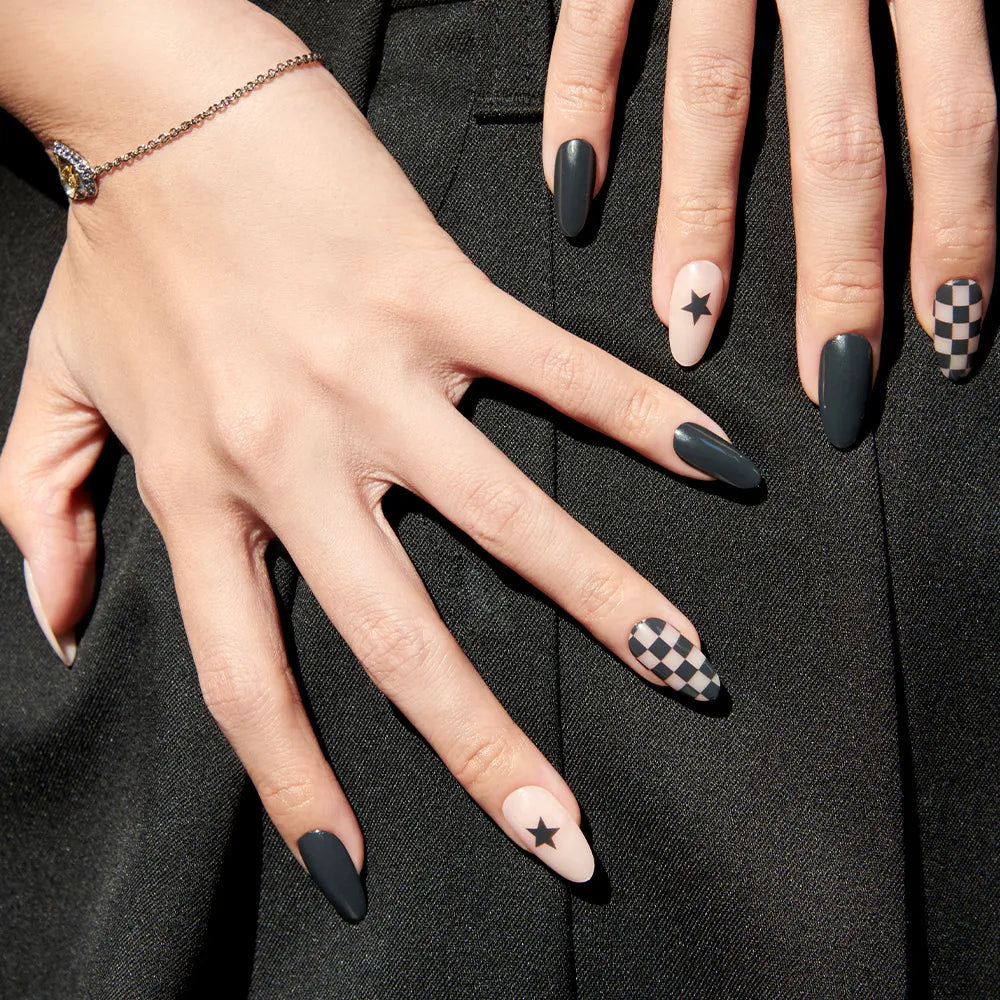 [MUZMAK]Nail Tips in  Draw Night (Almond)