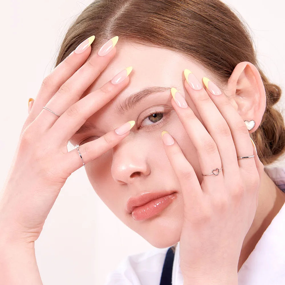 [MUZMAK]Nail Tips in  Lime Cream (Almond)